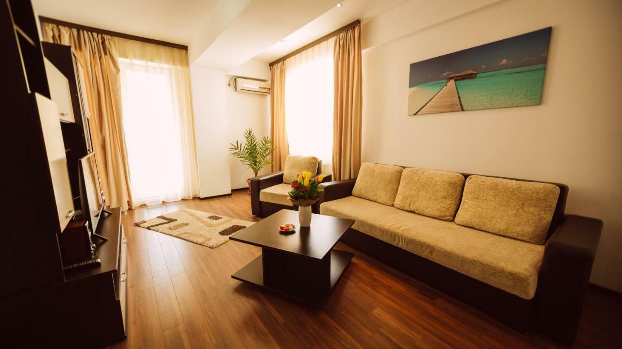 Seascape - Summerland Apartment Mamaia Bagian luar foto
